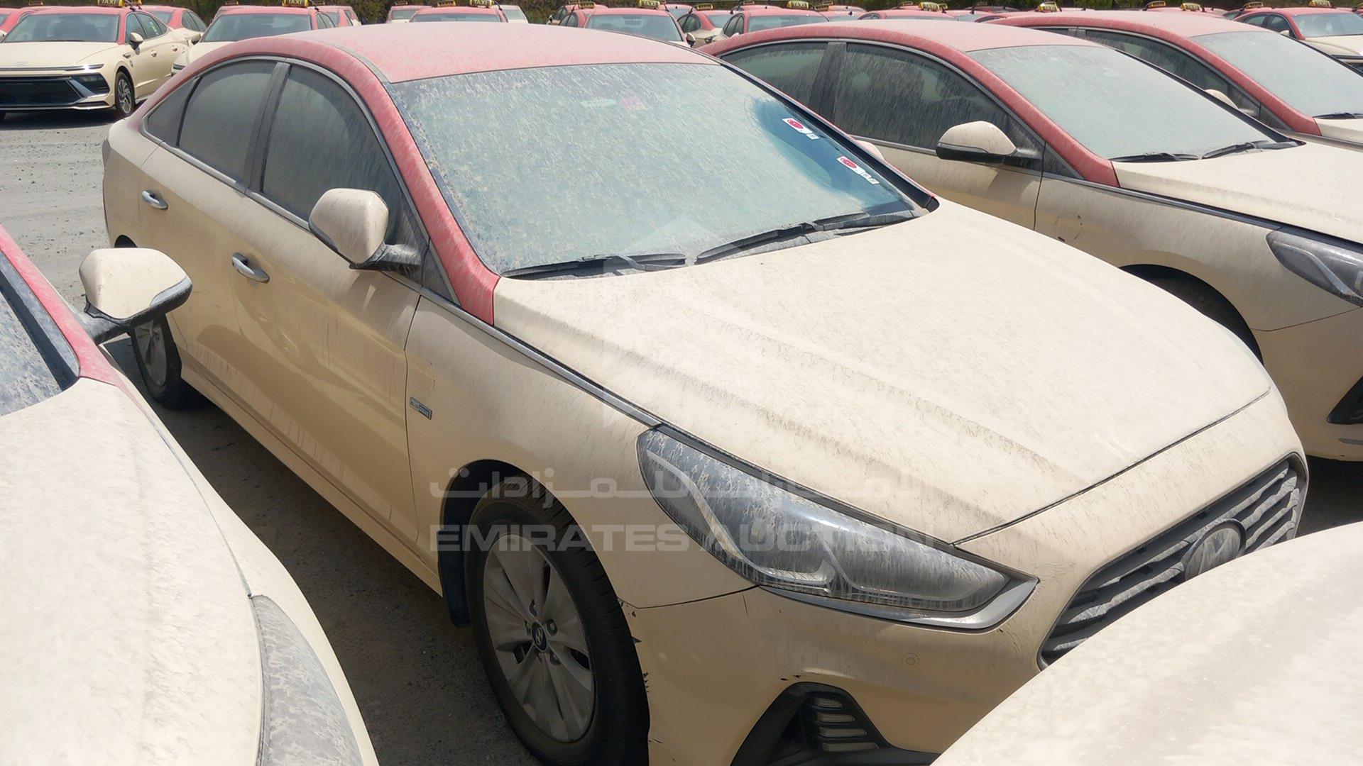 2018 HYUNDAI SONATA VIN: KMHE24135JA082122