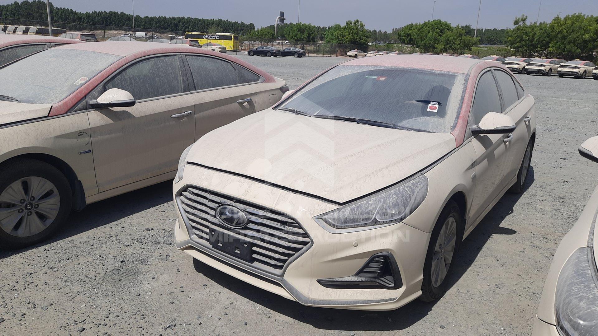2019 HYUNDAI SONATA VIN: KMHE24139KA092931