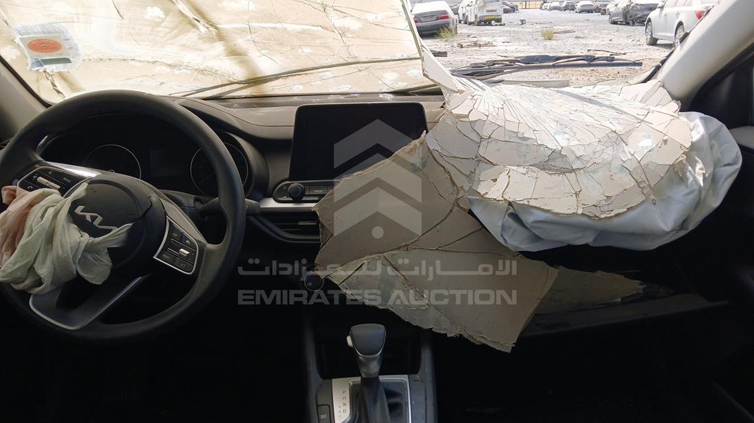 كيا سيراتو 2024 — زاوية الواجهة الكاملة — صورة 15
