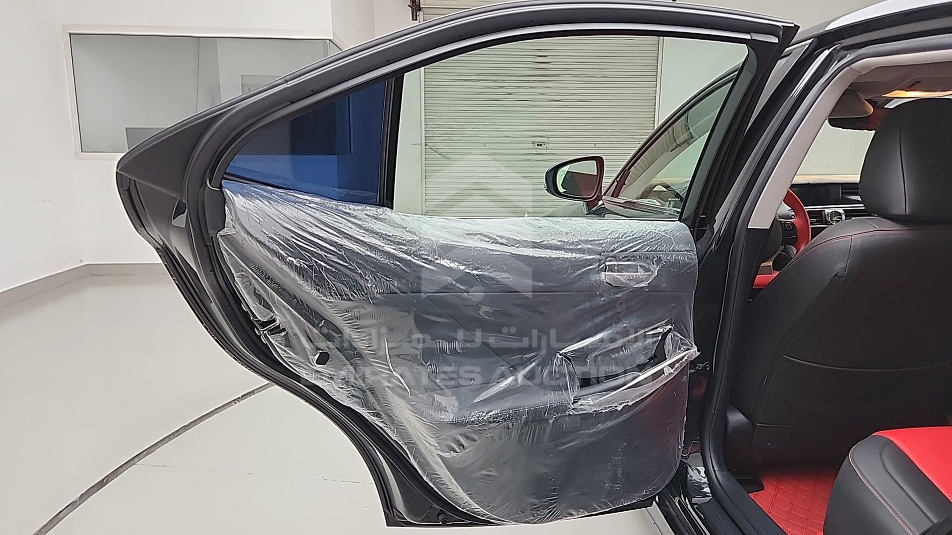 2018 LEXUS IS300 VIN: JTHBA1D26J5067048