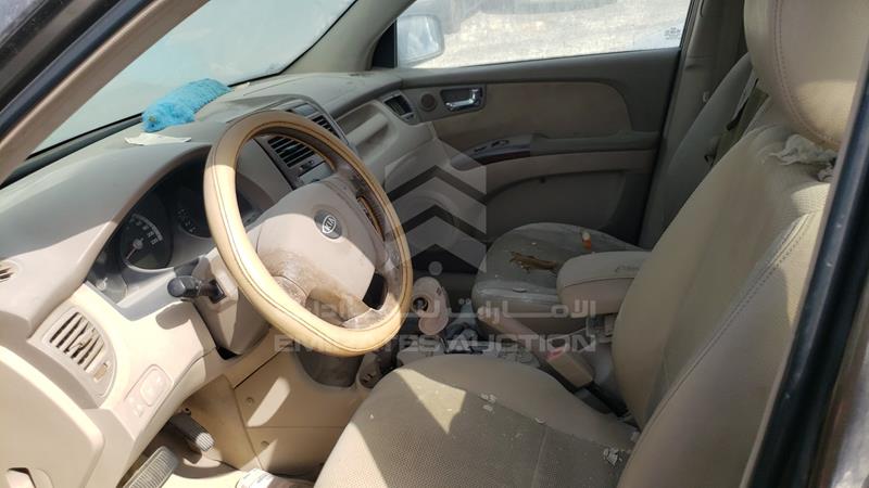 VIN: KNAJE553X67297006 Auction: EmiratesAuction Lot: 405242 VIN: KNAJE553X67297006 Kia Sportage 2006 -- Photo 13