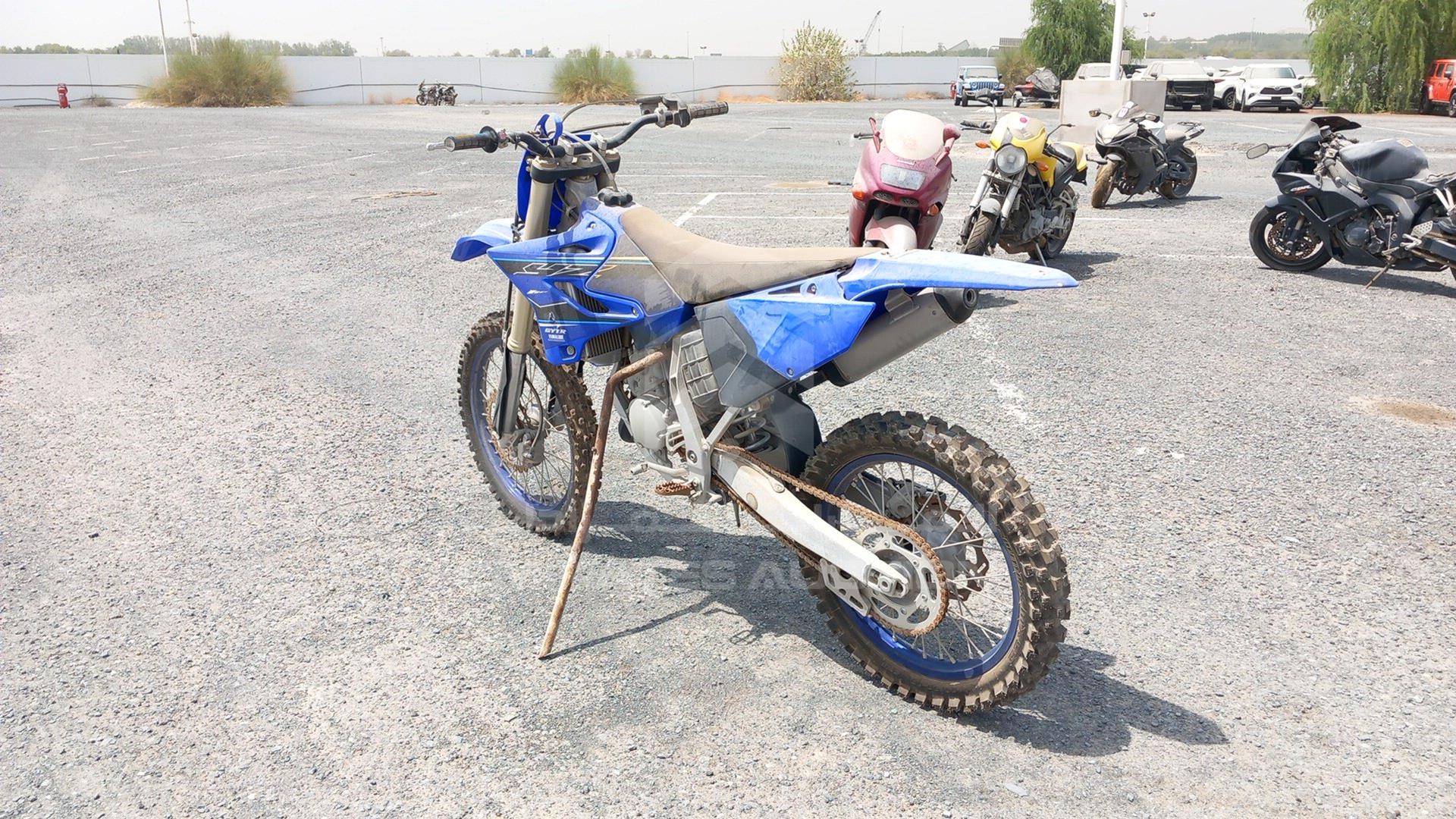 0 YAMAHA MOTORBIKE VIN: JYACE16C4MA047310