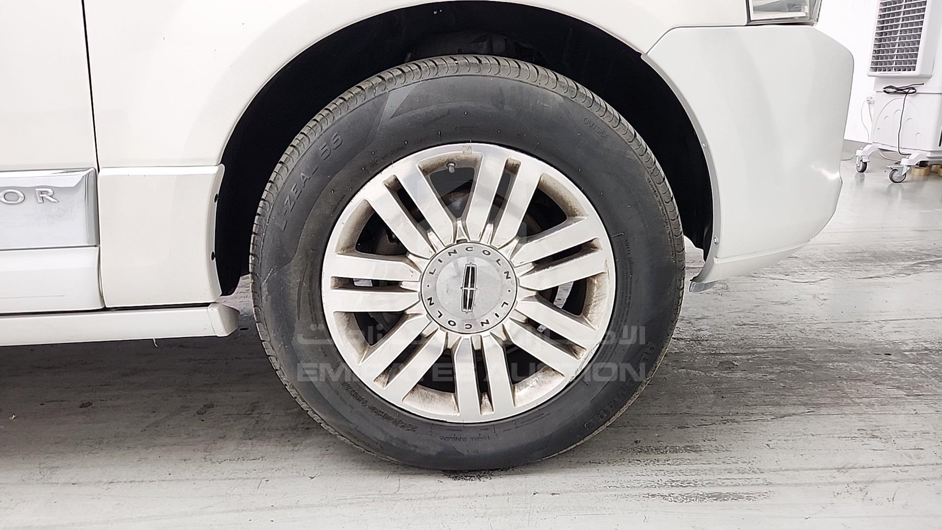 2013 LINCOLN NAVIGATOR VIN: 5LMJJ2J56DEL01252
