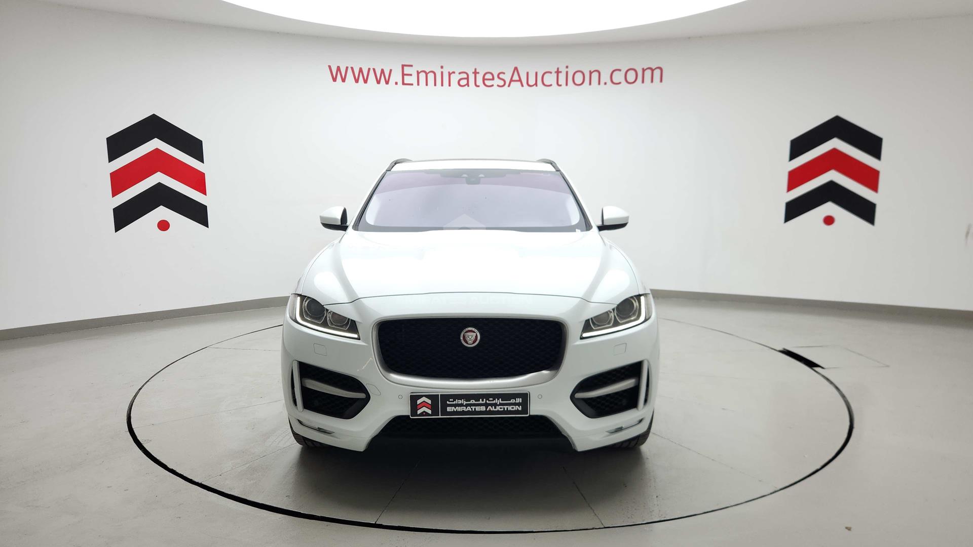 2018 JAGUAR F-PACE VIN: SADCA2BX3JA320008