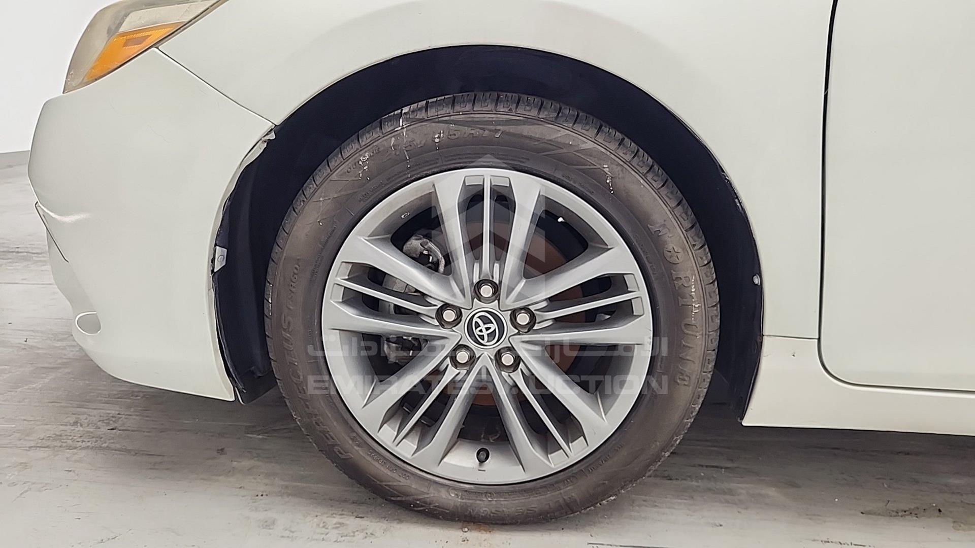 2016 TOYOTA CAMRY VIN: 4T1BF1FK2GU984563