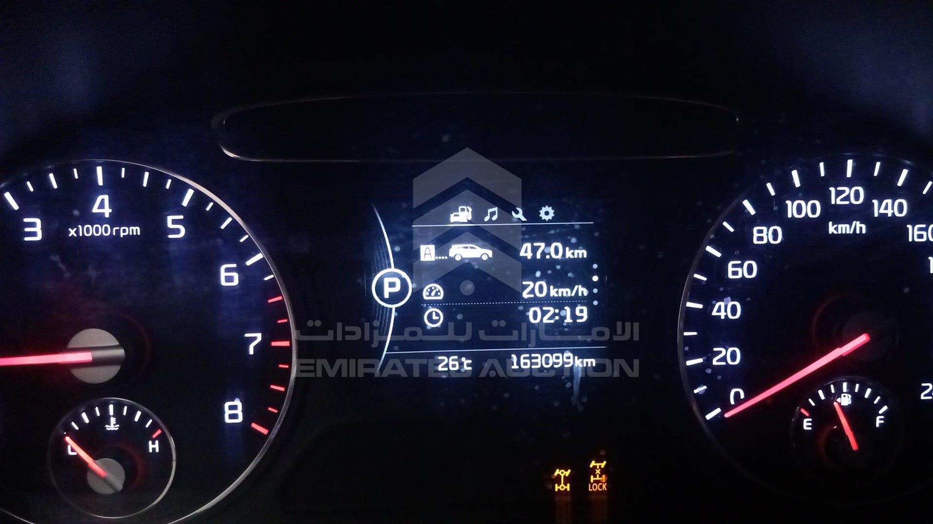 2016 KIA SORENTO VIN: KNAPH8147G5100839