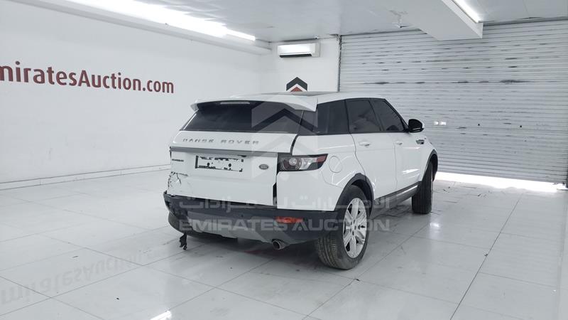 SALVA2BG4FH967657 Auction: EmiratesAuction Lot: 405169 SALVA2BG4FH967657 Range Rover Evoque 2015 WHITE Photo 8