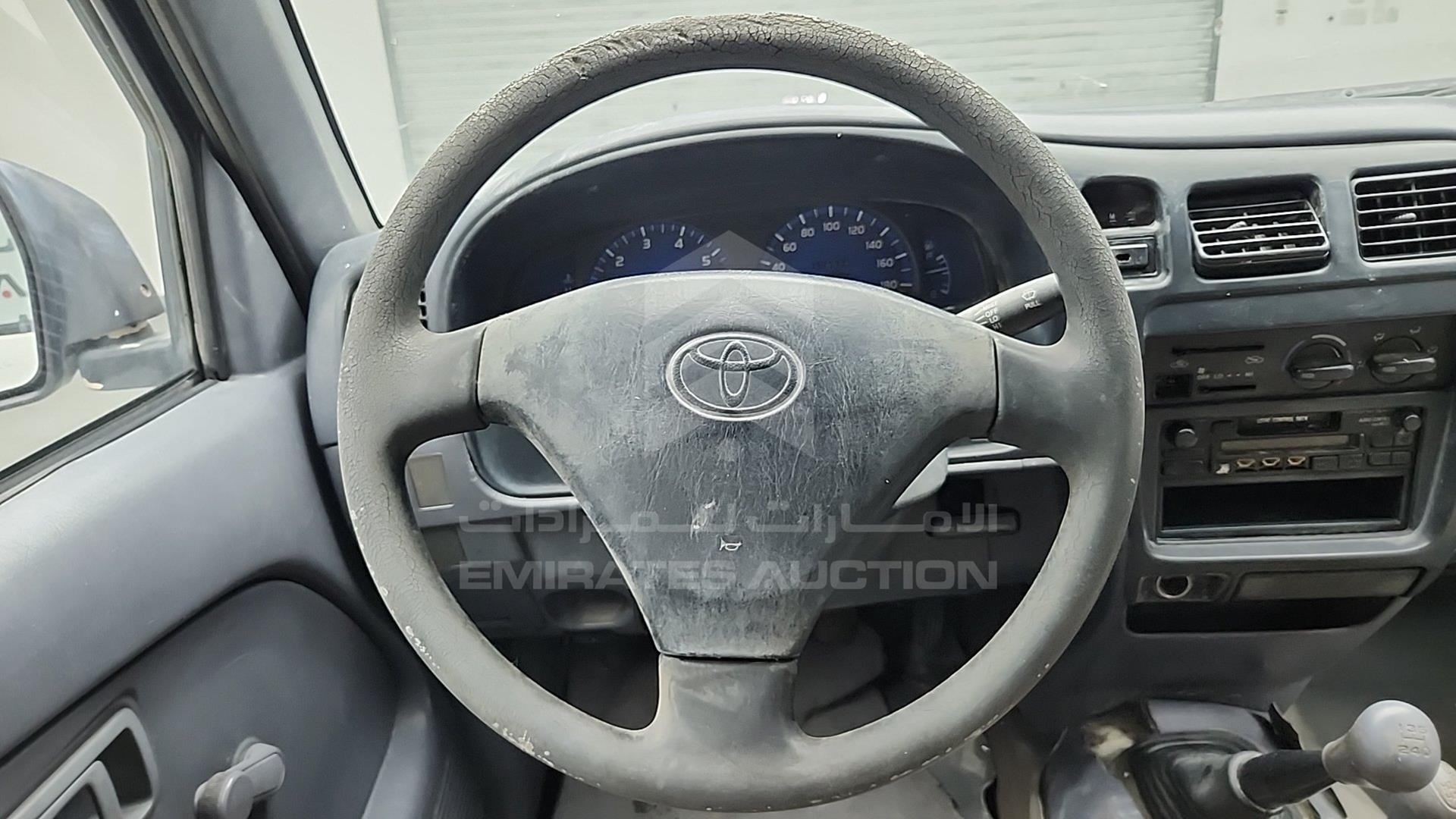 2005 TOYOTA HILUX VIN: JTFDM626150033601