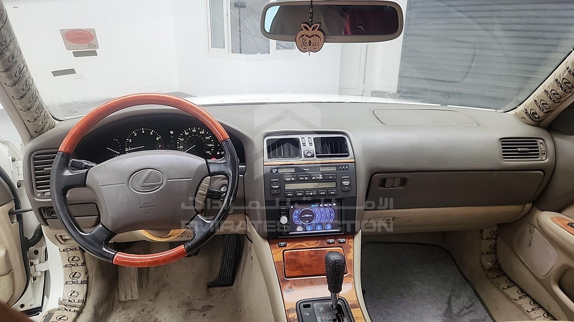 1999 LEXUS LS400 VIN: JT8BH28FXX0159817