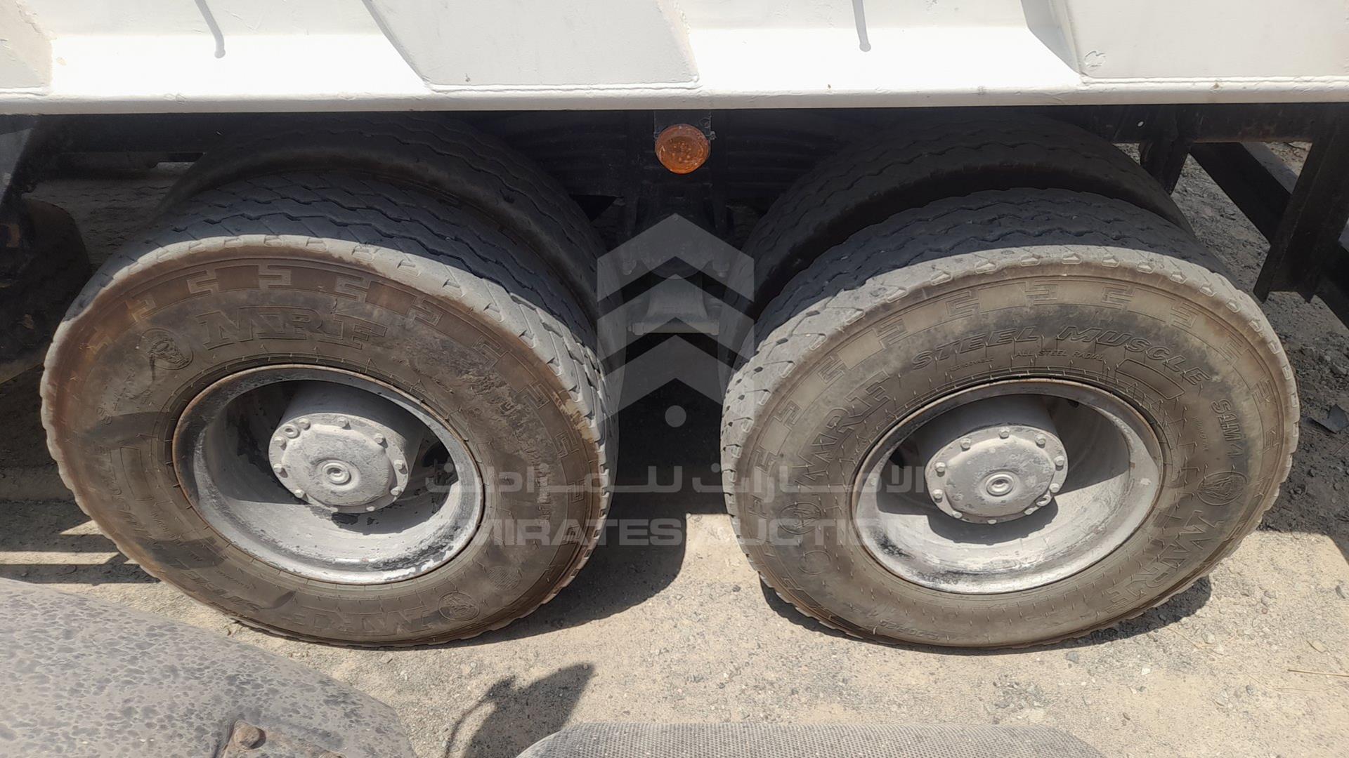 2008 MERCEDES ACTROS VIN: WDAKHCAA18L329393