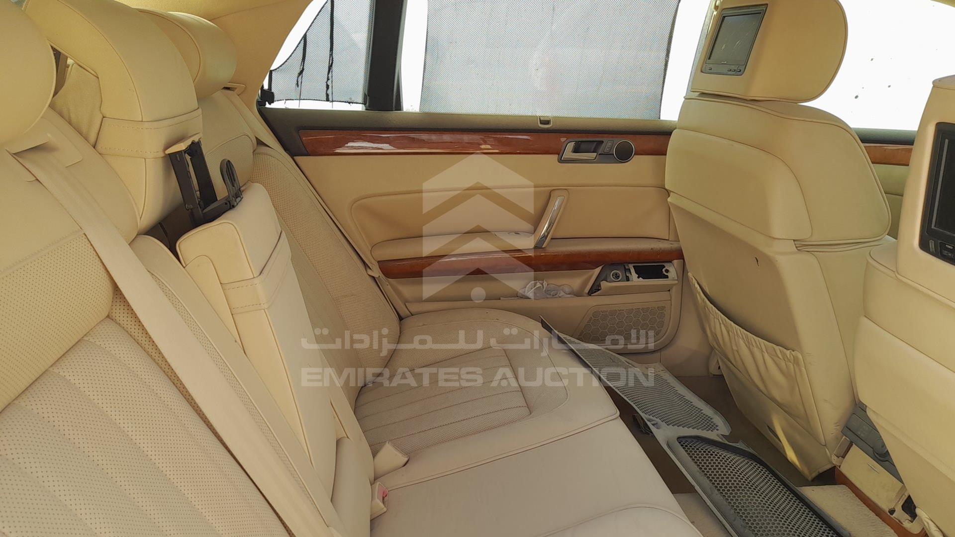 2005 VOLKSWAGEN PHAETON VIN: WVWAG53D658001061