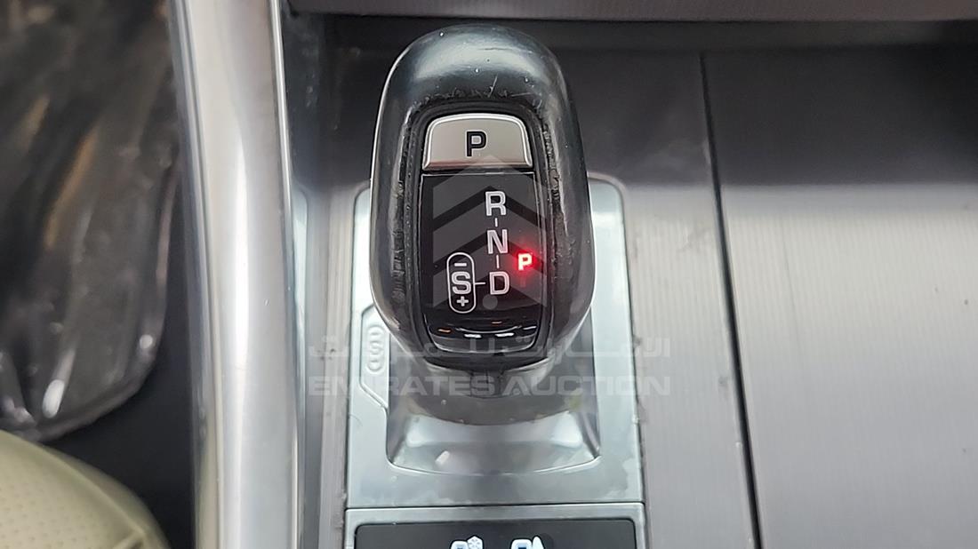 2014 Range Rover Sport — Gear View — Photo 21