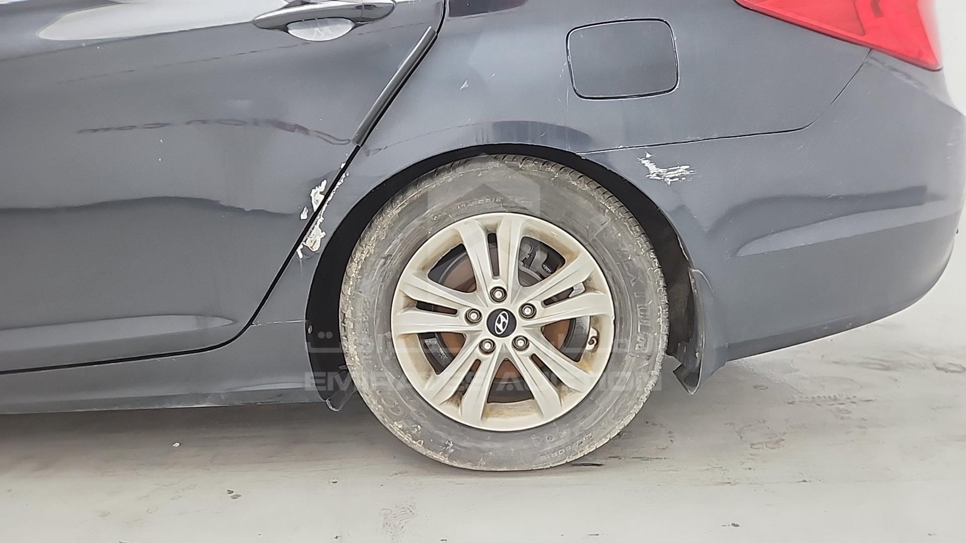 2013 HYUNDAI SONATA VIN: 5NPEB4AC5DH513740