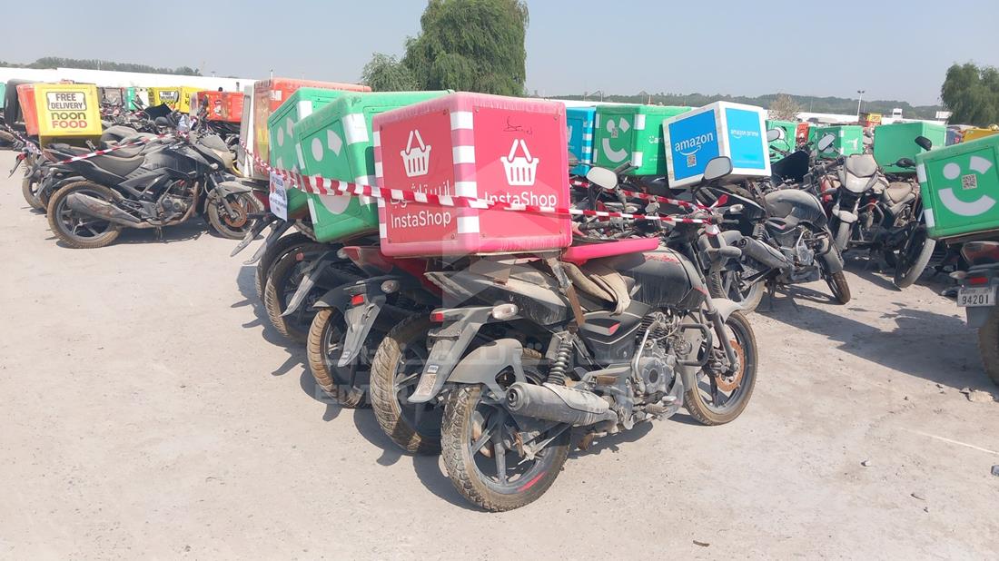 5 Motorbikes — Rear Right Angle — Photo 10