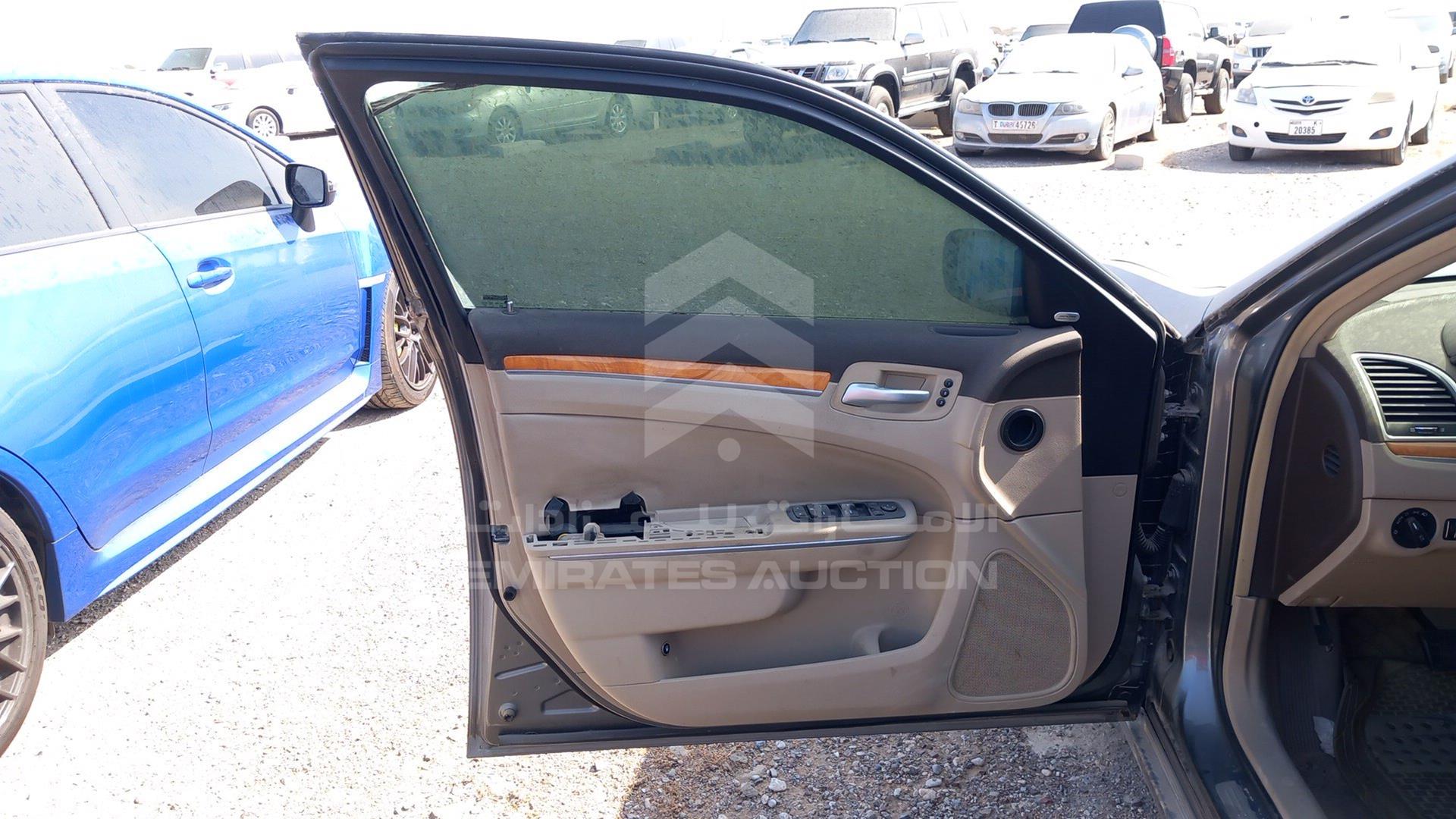2012 CHRYSLER 300 C VIN: 2C3CCACG3CH179366