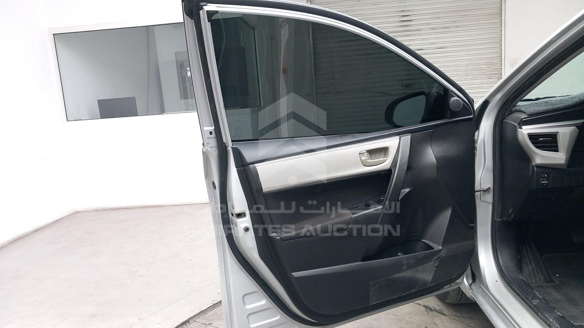 2015 TOYOTA COROLLA VIN: RKLBL9HE2F5223451