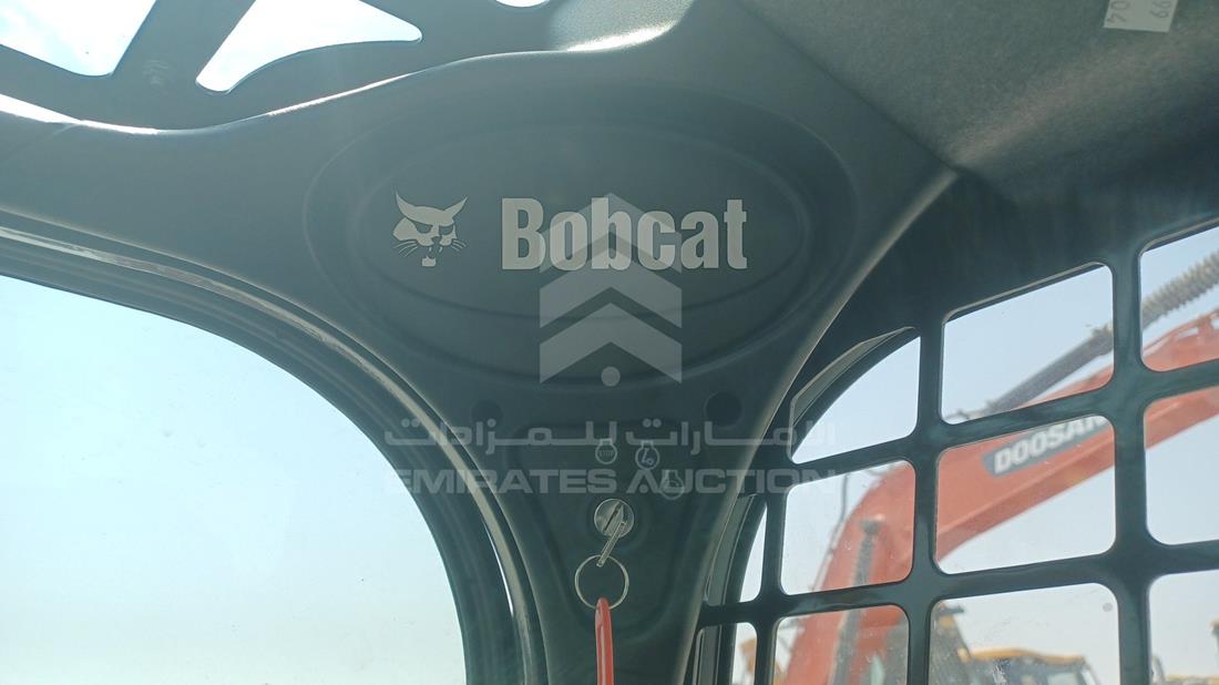 2026 Bobcat S550 — Full Dashboard View — Photo 17