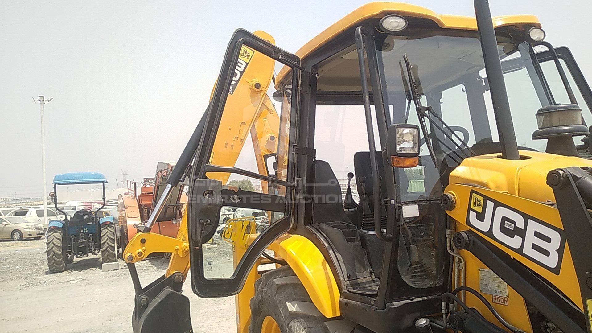 2017 JCB 3DX VIN: HAR3DXSUH01489831
