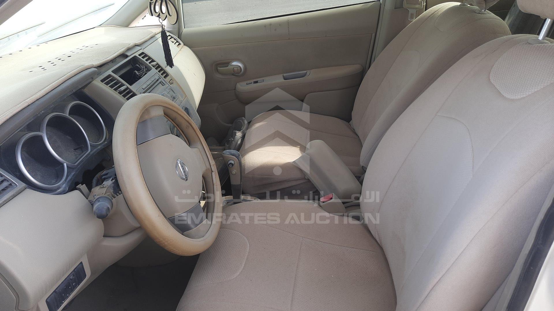 2011 NISSAN TIIDA VIN: 3N1BC1A61BK203695
