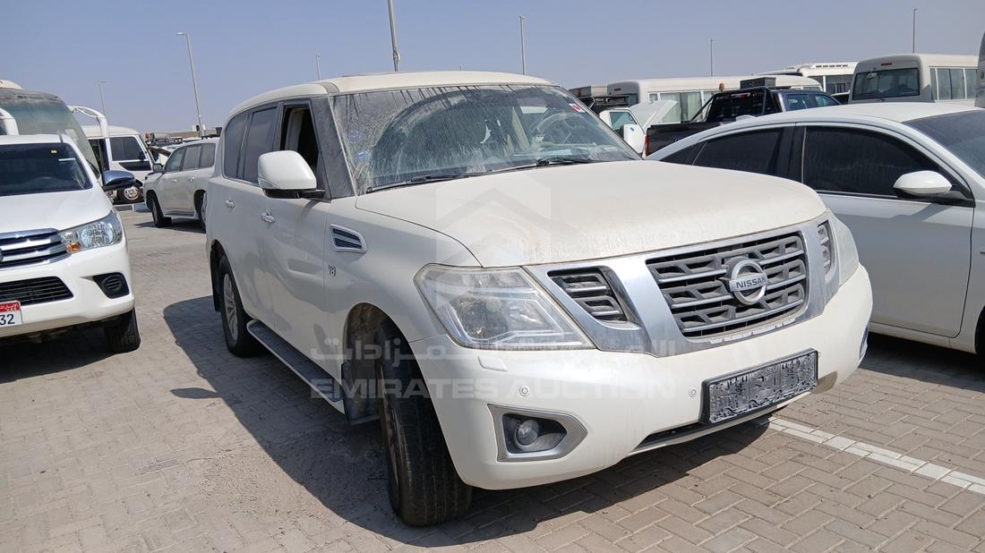2019 Nissan Patrol — Front Right Angle — Photo 9