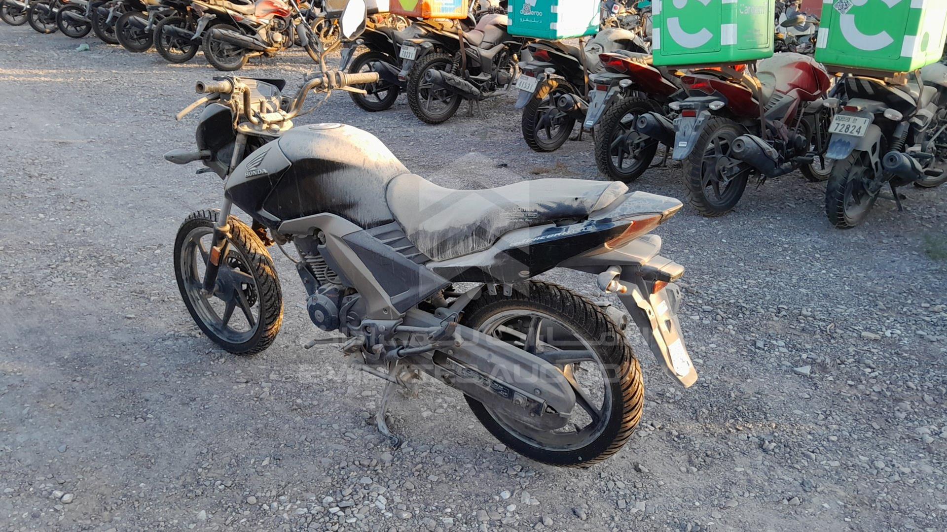2016 HONDA UNICORN 160 VIN: ME4KC204FG8026364