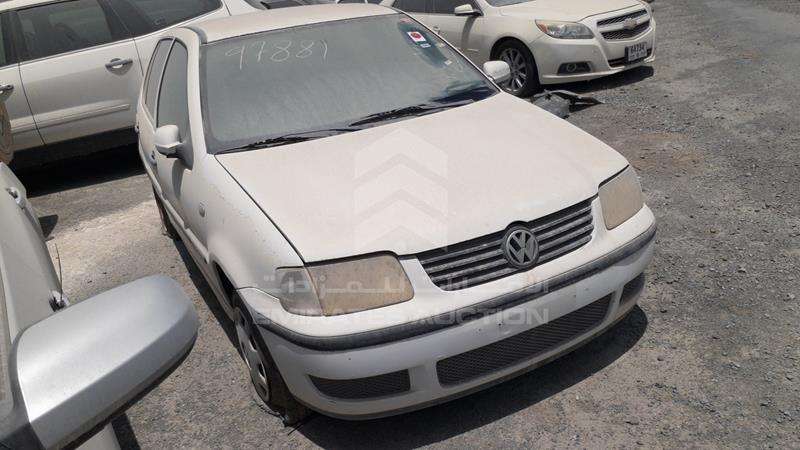 VIN: WVWZZZ6NZ1Y117292 Auction: EmiratesAuction Lot: 344058 WVWZZZ6NZ1Y117292 Volkswagen Polo 2001 WHITE Photo 8