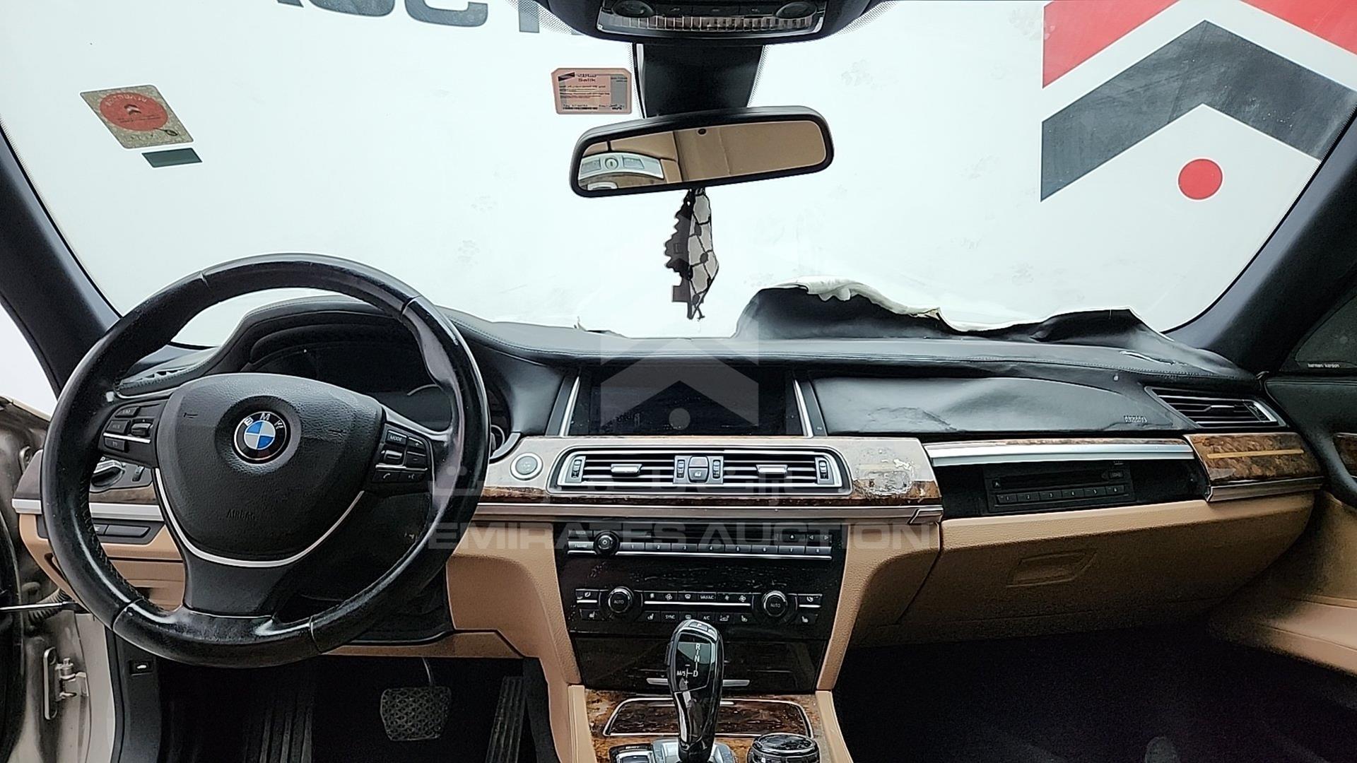 2015 BMW 730 VIN: WBAYE2101FD840169