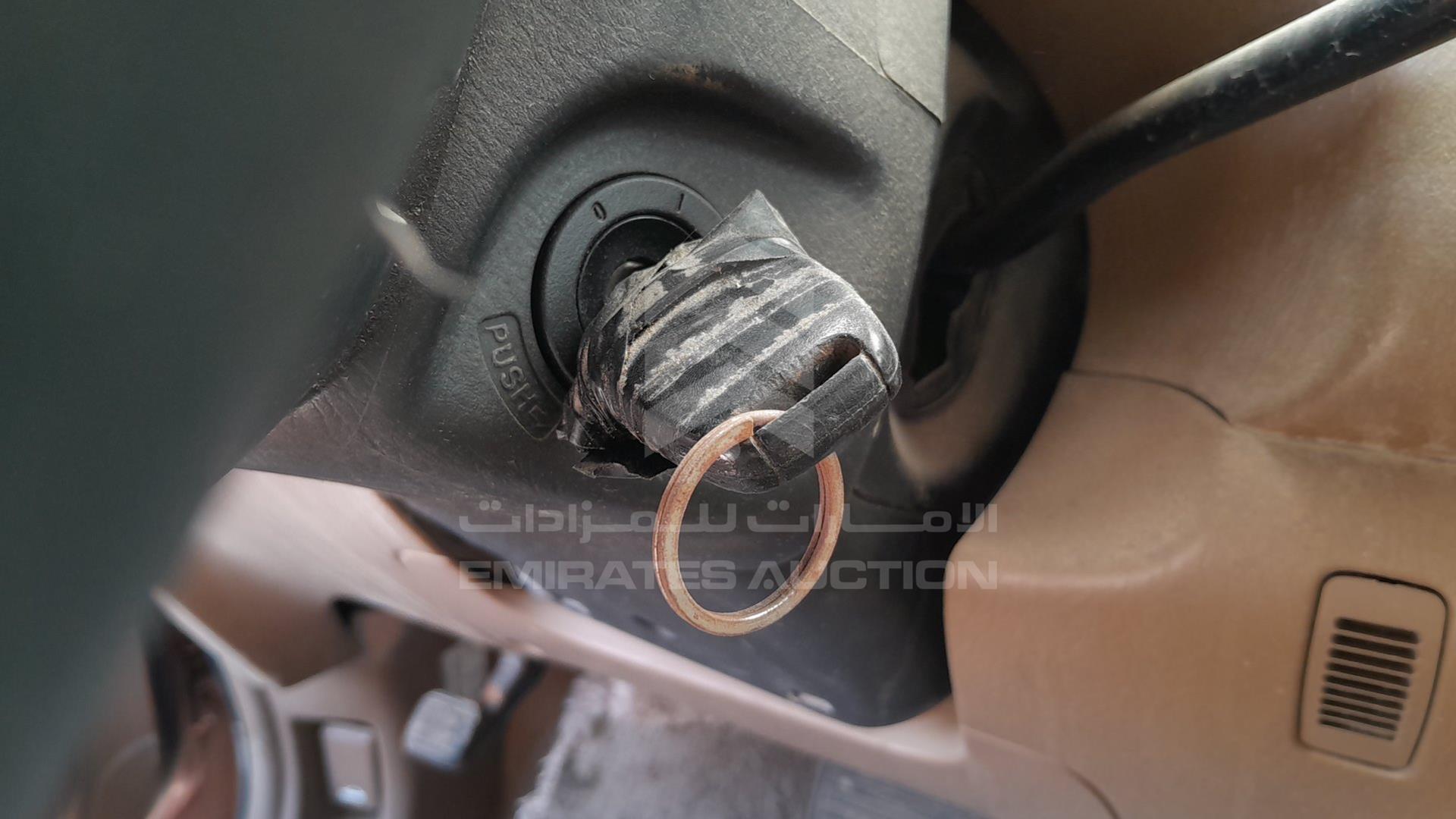 2005 HONDA MRV VIN: 2HKYF18545H700380