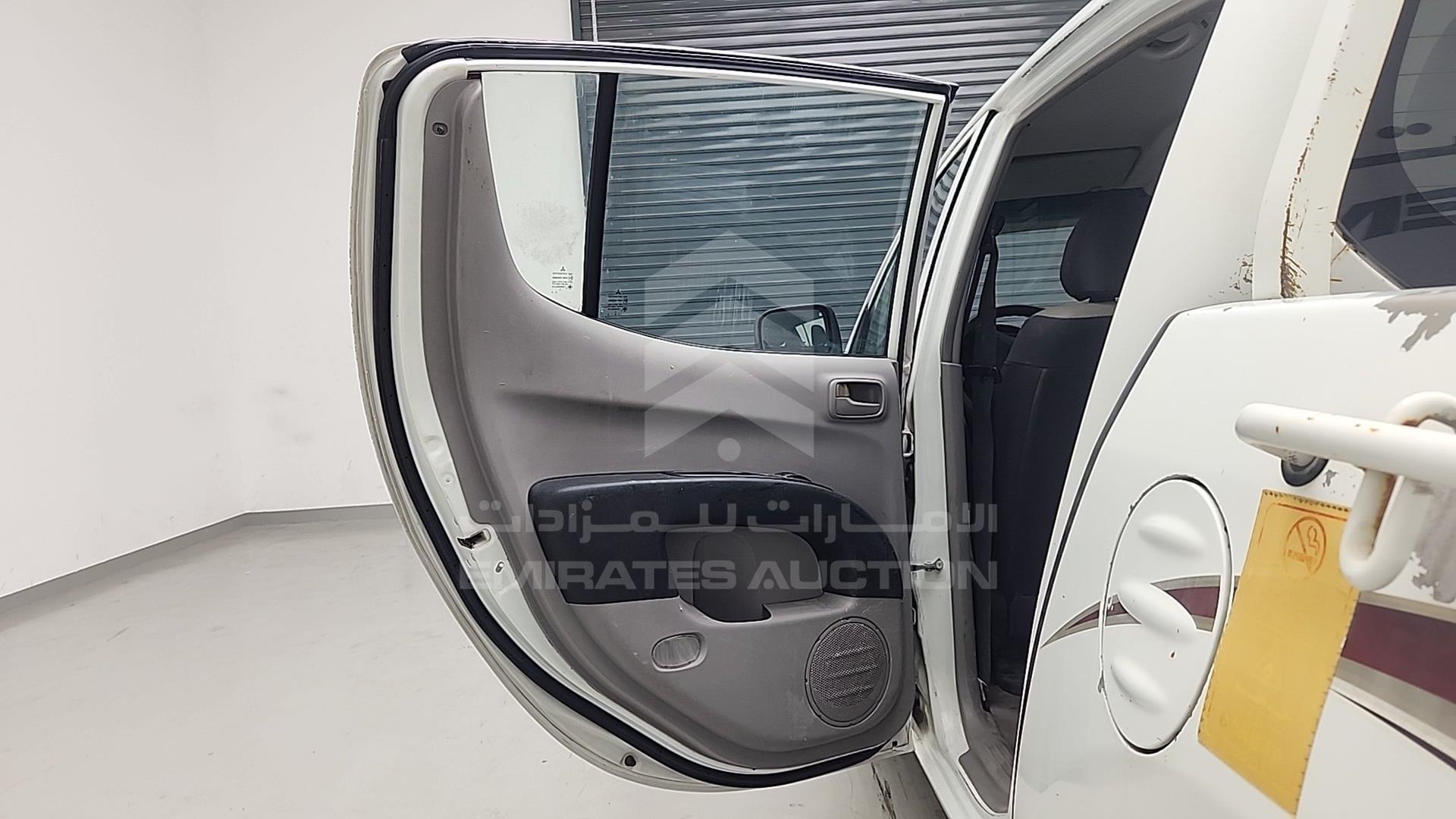 2013 MITSUBISHI L 200 VIN: MMBJNKA50DD023046