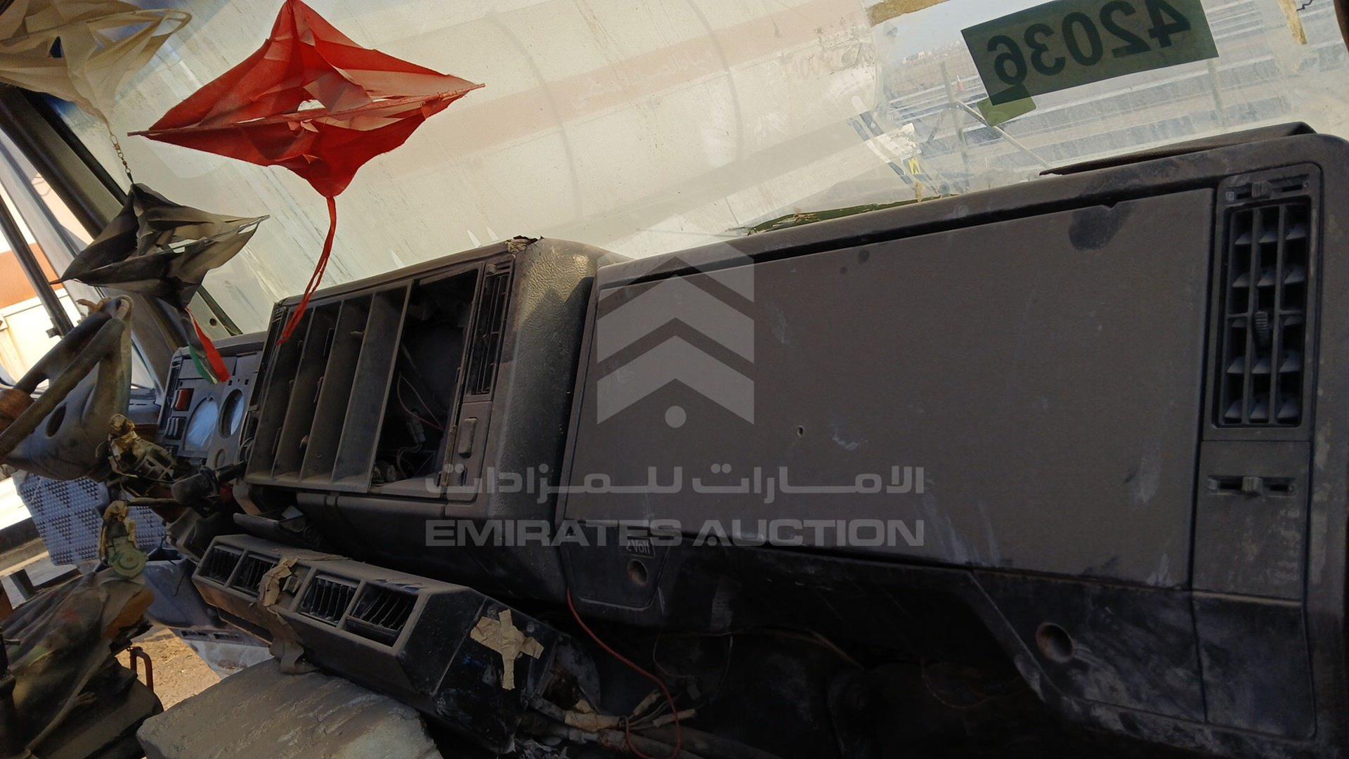 0 MERCEDES TANKER VIN: WDB6584701K221902