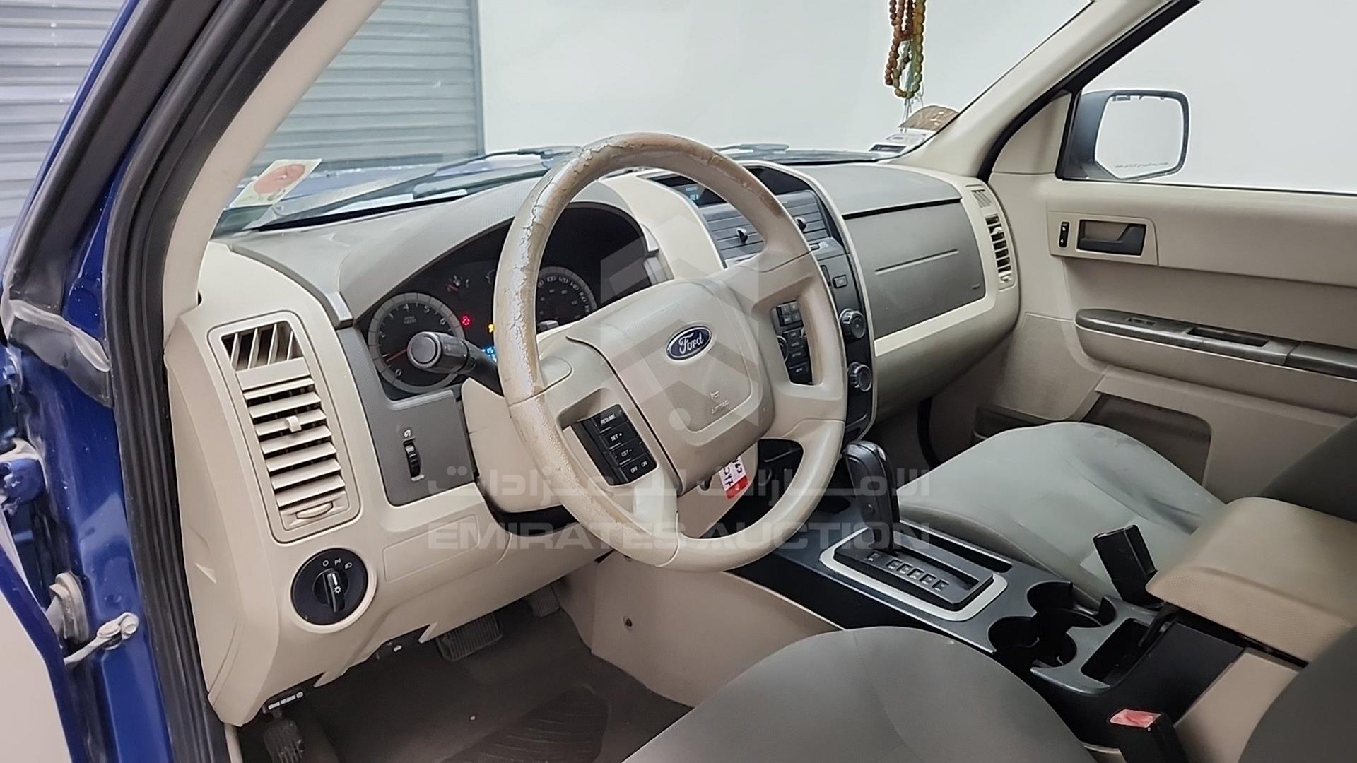 2008 FORD ESCAPE VIN: 1FMCU92198KA49463