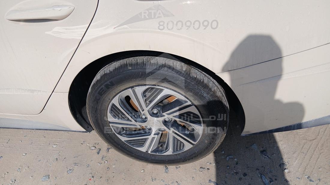 2021 Hyundai Sonata Hybrid — Rear Left Tyre — Photo 31