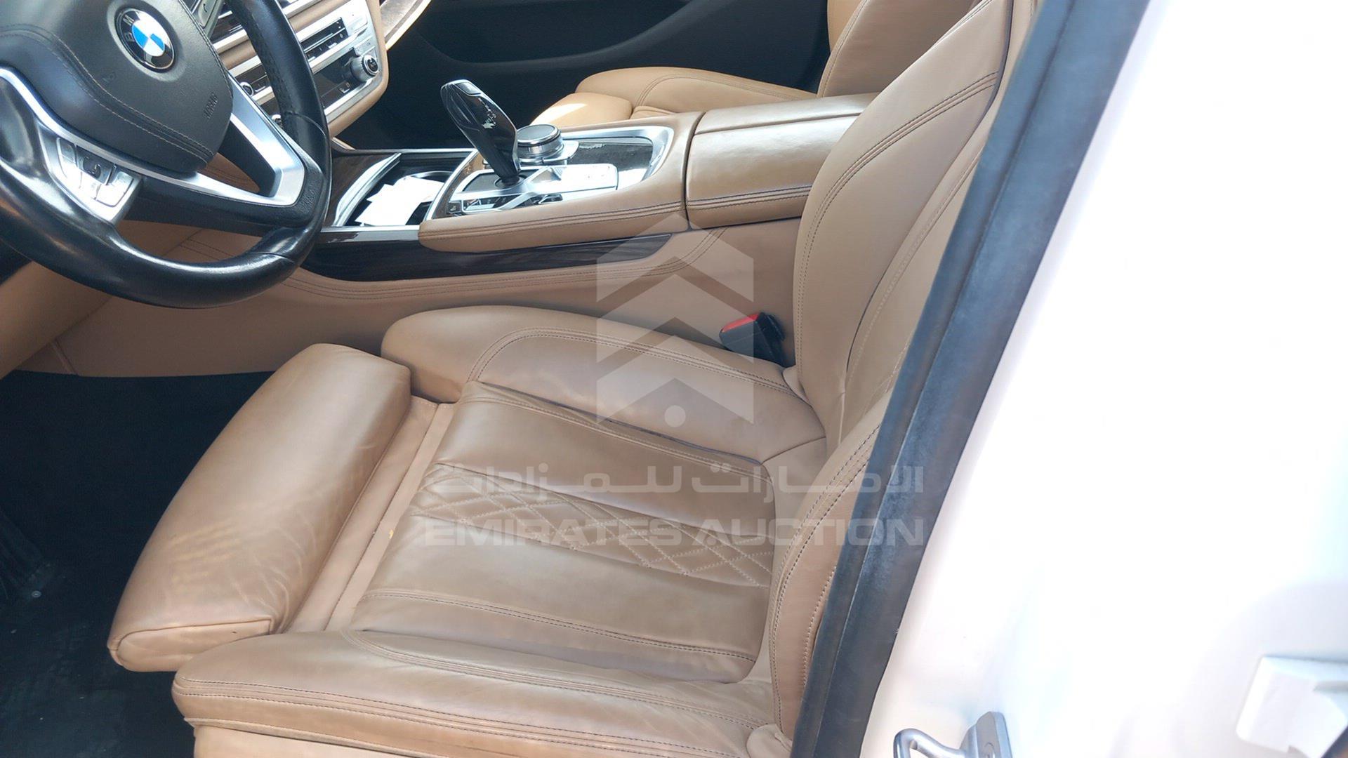 2016 BMW 730 VIN: WBA7E010XGG560458