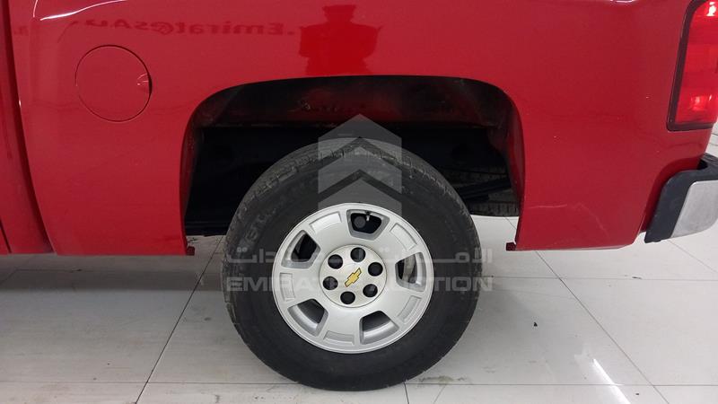 3GCPK9E7XCG160017 Auction: EmiratesAuction Lot: 409827 3GCPK9E7XCG160017 Chevrolet Silverado 2012 RED Photo 29