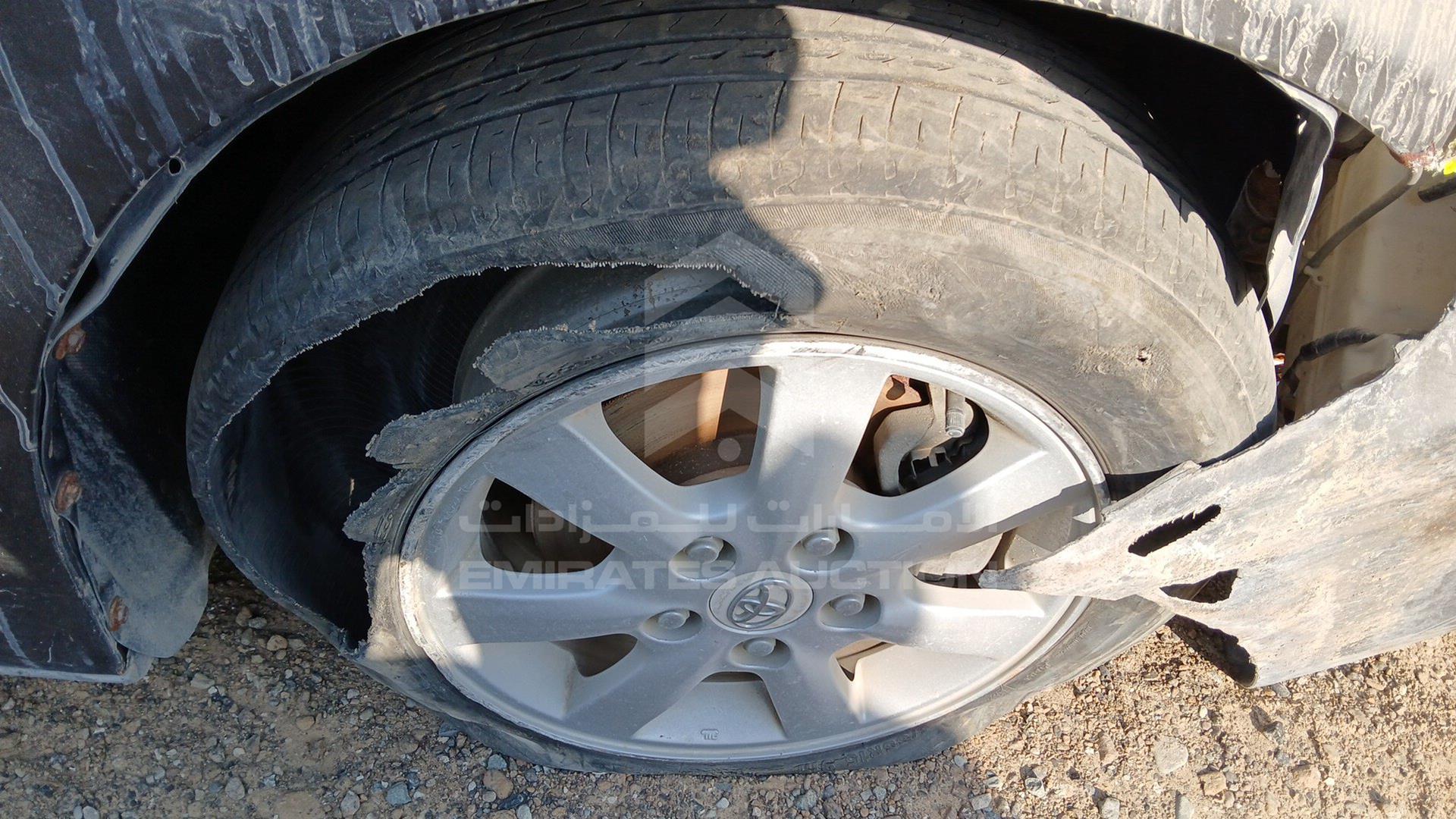 2005 TOYOTA CAMRY VIN: 4T1BE32KX5U595817