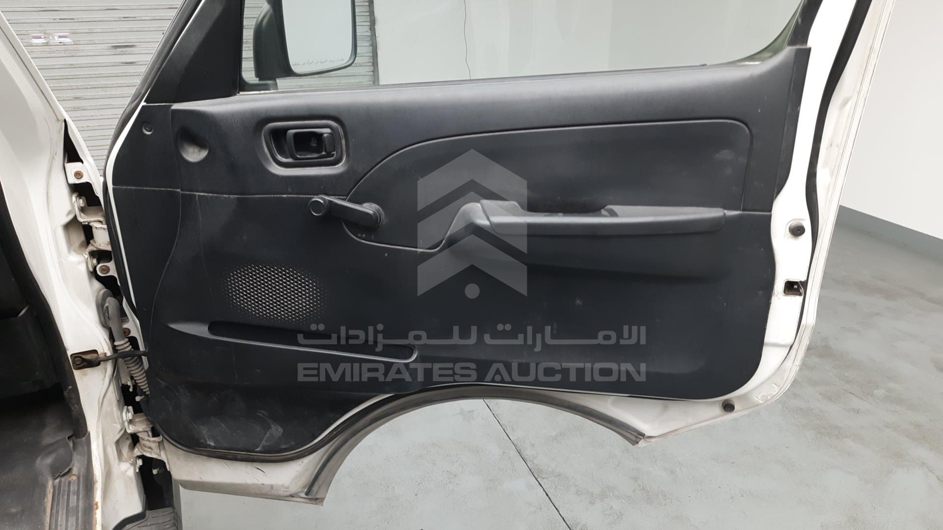 2013 NISSAN URVAN VIN: JN6AE54S5DX030426