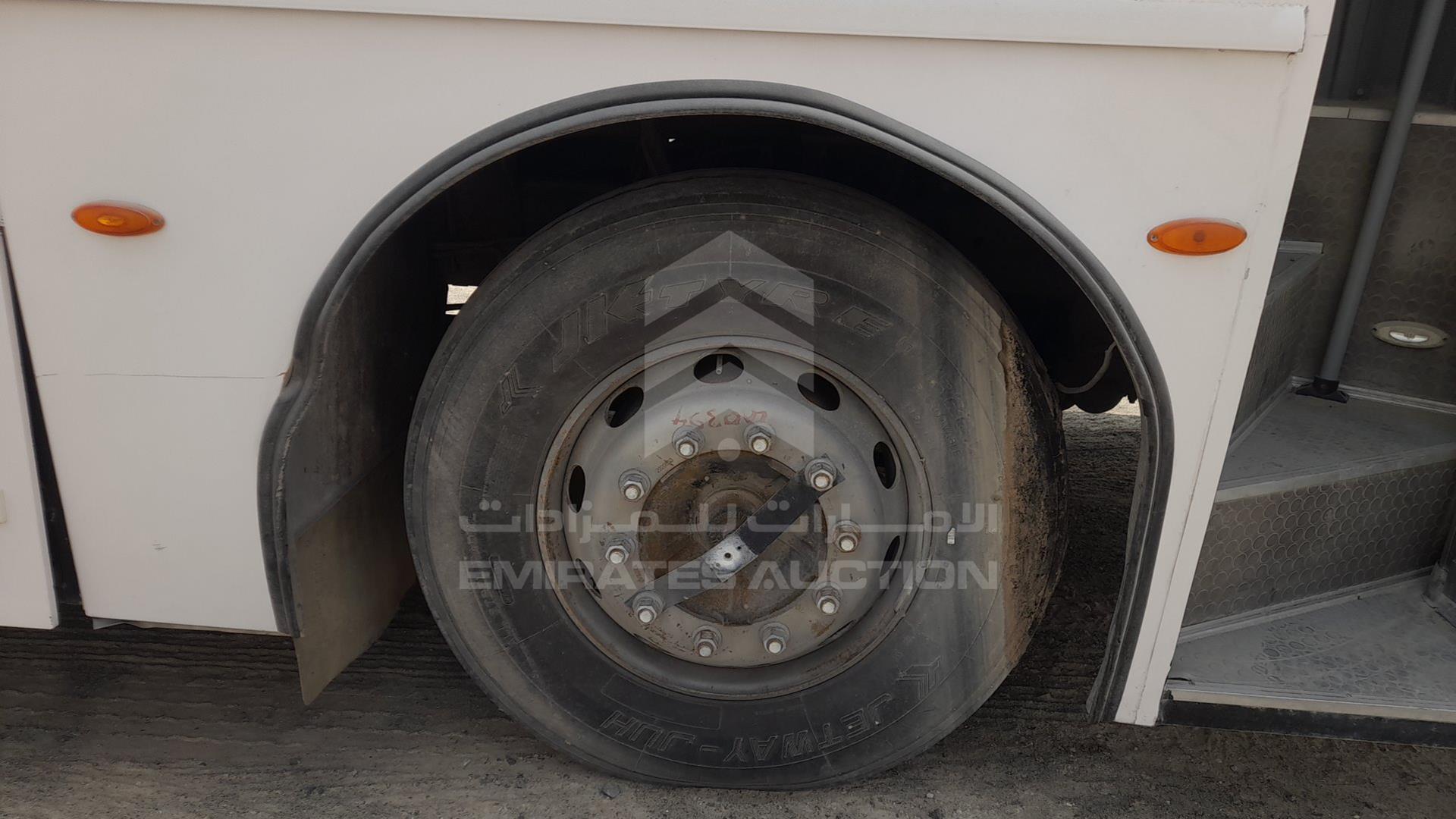 2017 TATA LPO1618 VIN: MAT449252H0L00394