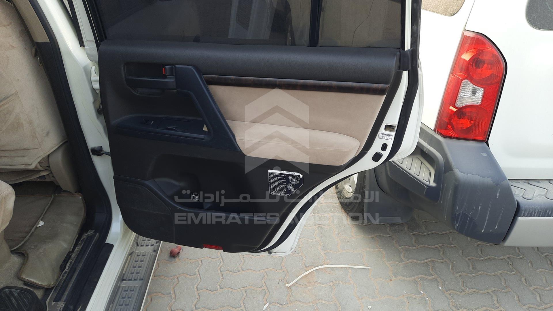 2010 TOYOTA LAND CRUISER VIN: JTMHU09J6A5036461