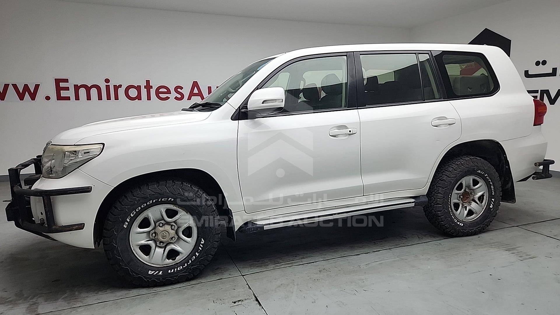 2014 TOYOTA LC 200 VIN: JTMHV09J904135065