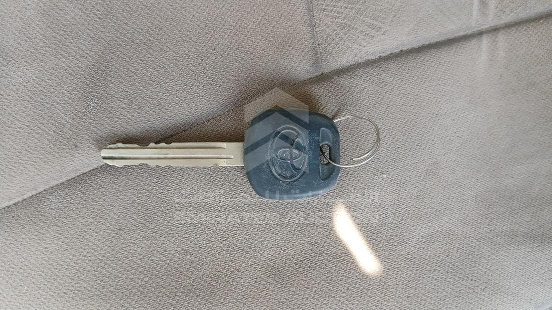 2008 Toyota Corolla — Keys — Photo 4
