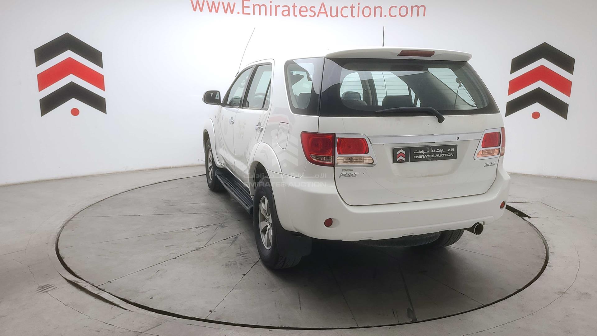 2007 TOYOTA FORTUNER VIN: MHFYU59G477001095
