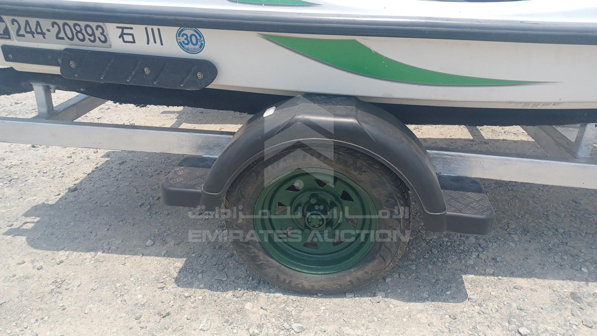 0 JET SKI + TROLLEY --- VIN: KAW21587J001