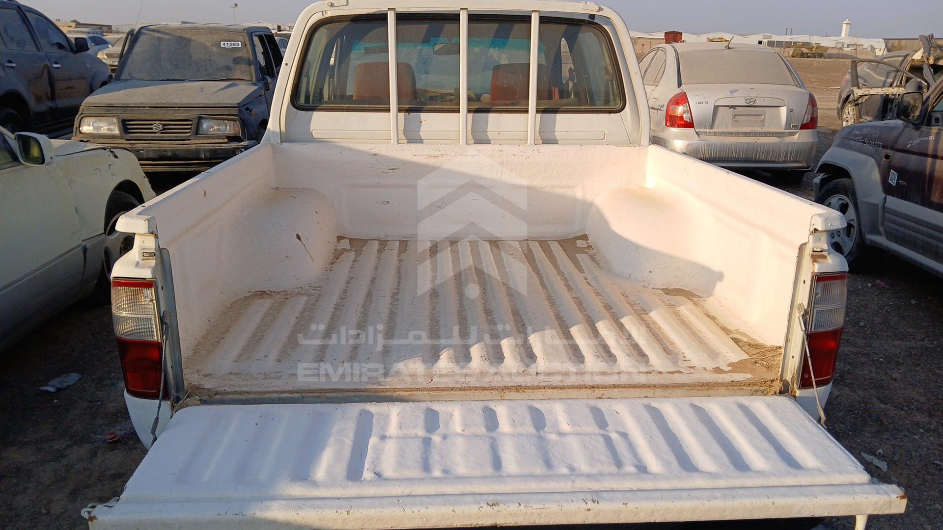 2000 TOYOTA HILUX VIN: JTFEG426010022941
