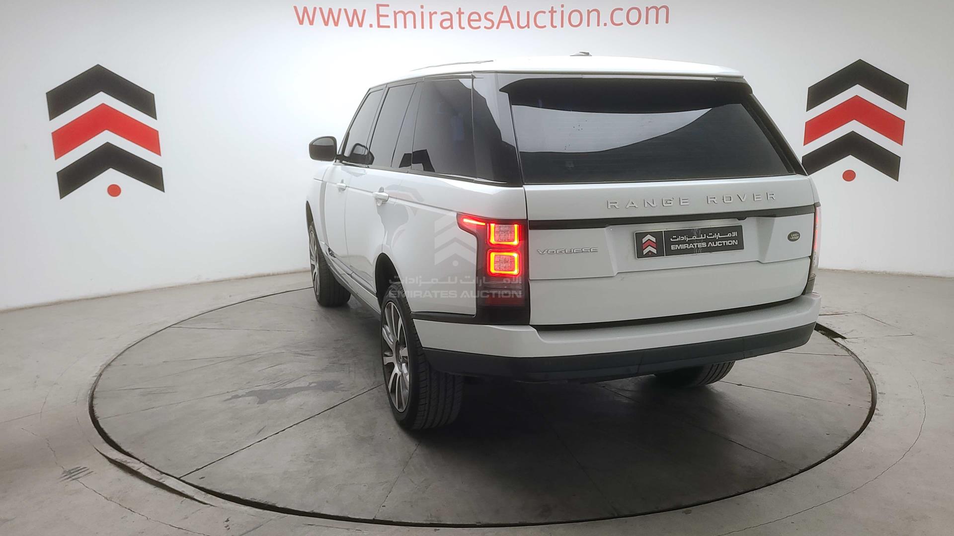 2014 RANGE ROVER VOGUE VIN: SALGA2DF6EA132437
