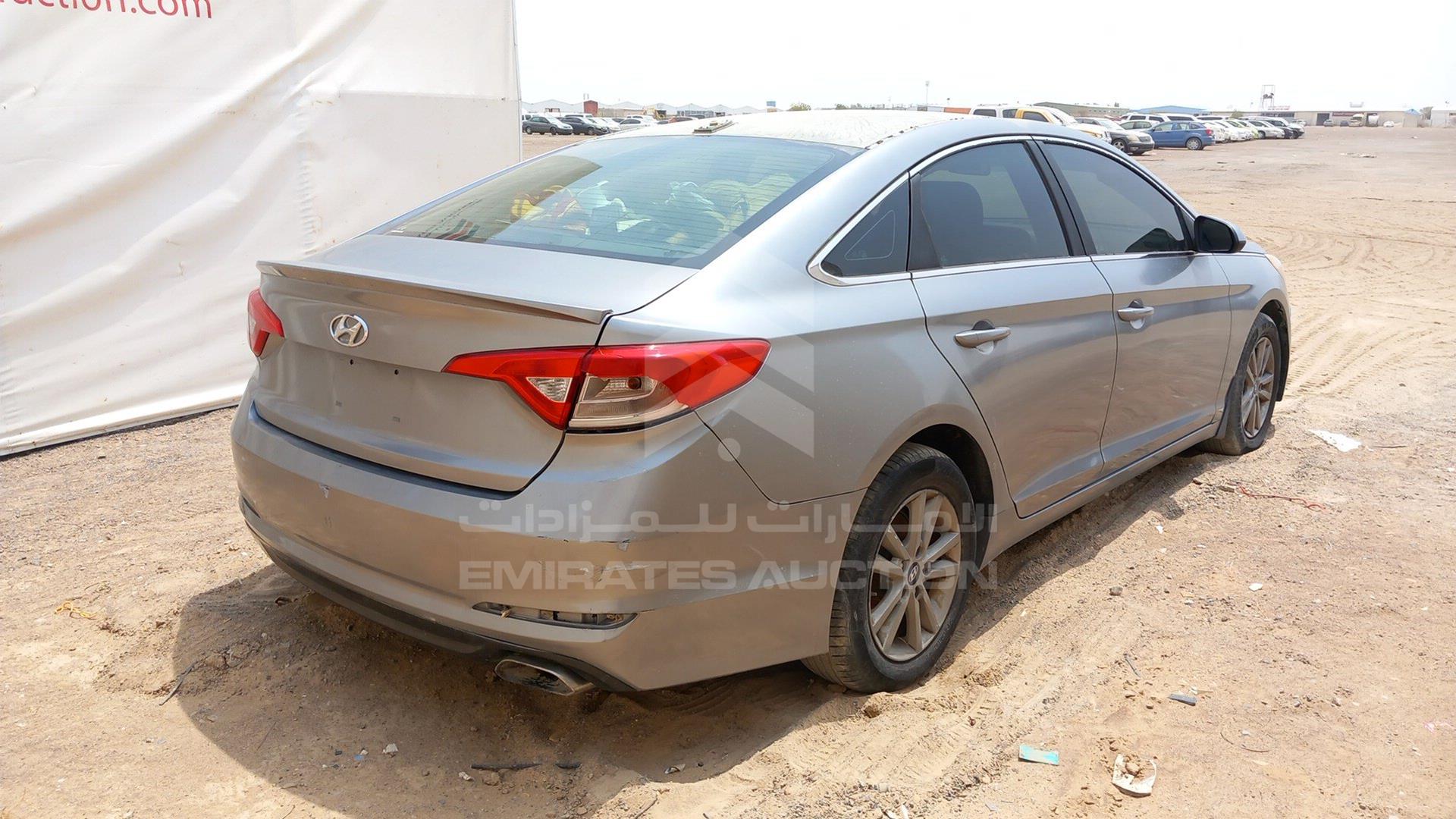 2015 HYUNDAI SONATA VIN: 5NPE24AF8FH039795