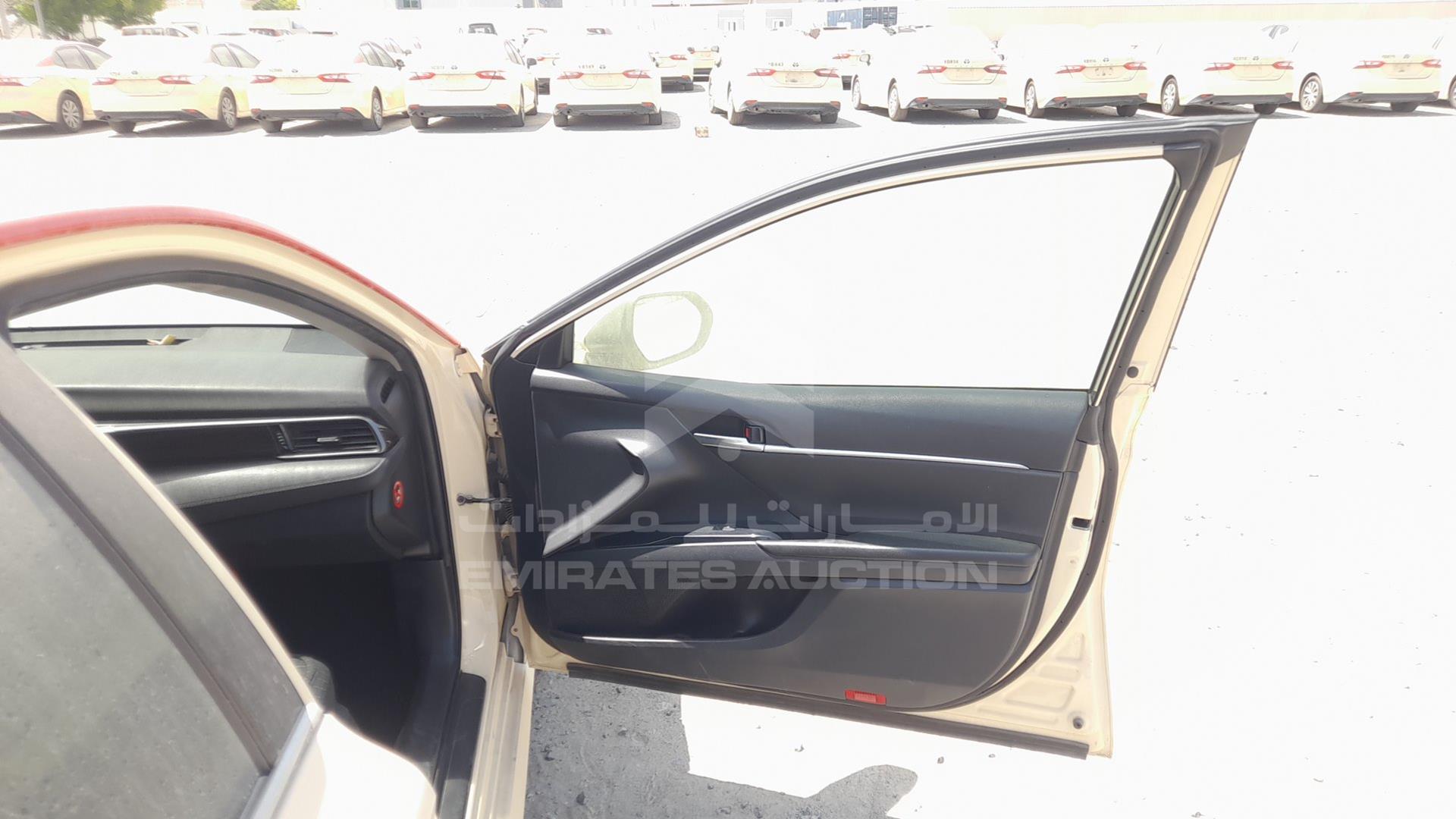 2019 TOYOTA CAMRY VIN: JTNB29HK5K3042173