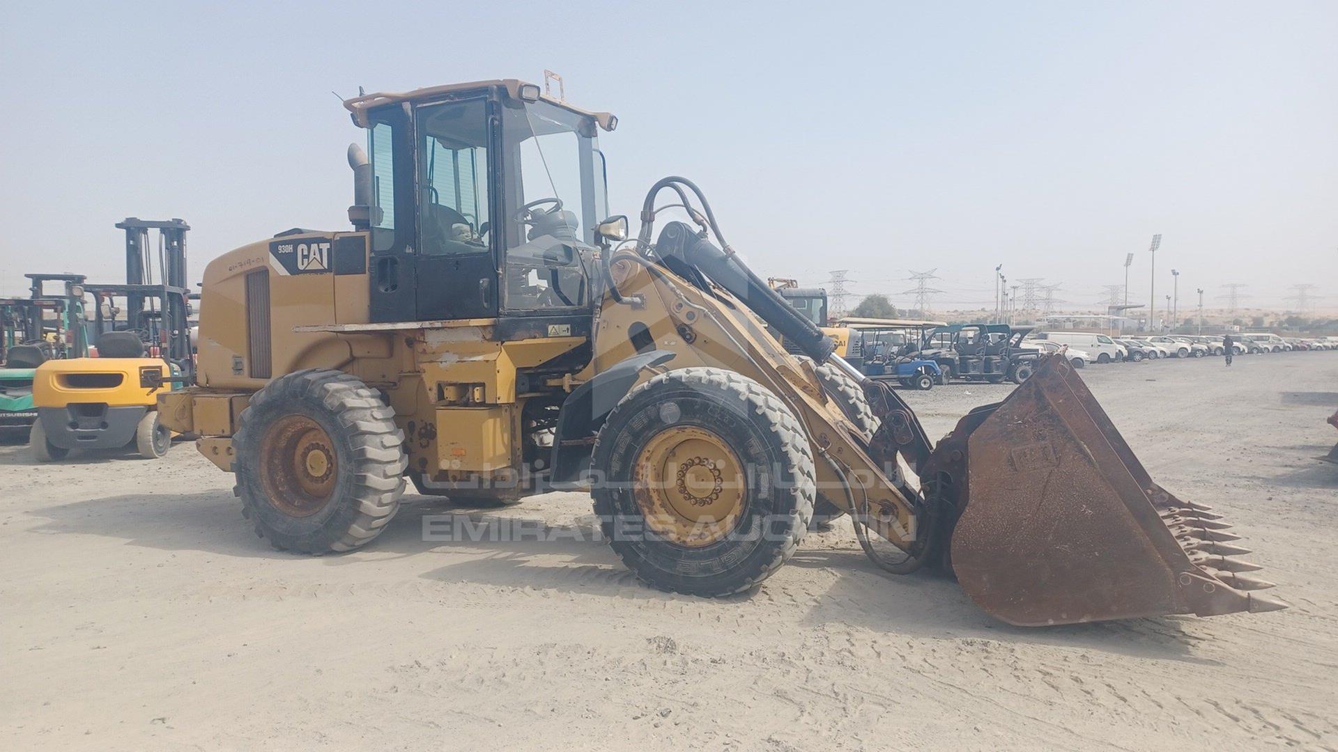 2009 CATERPILLAR 930H VIN: CAT0930HJFTD01067