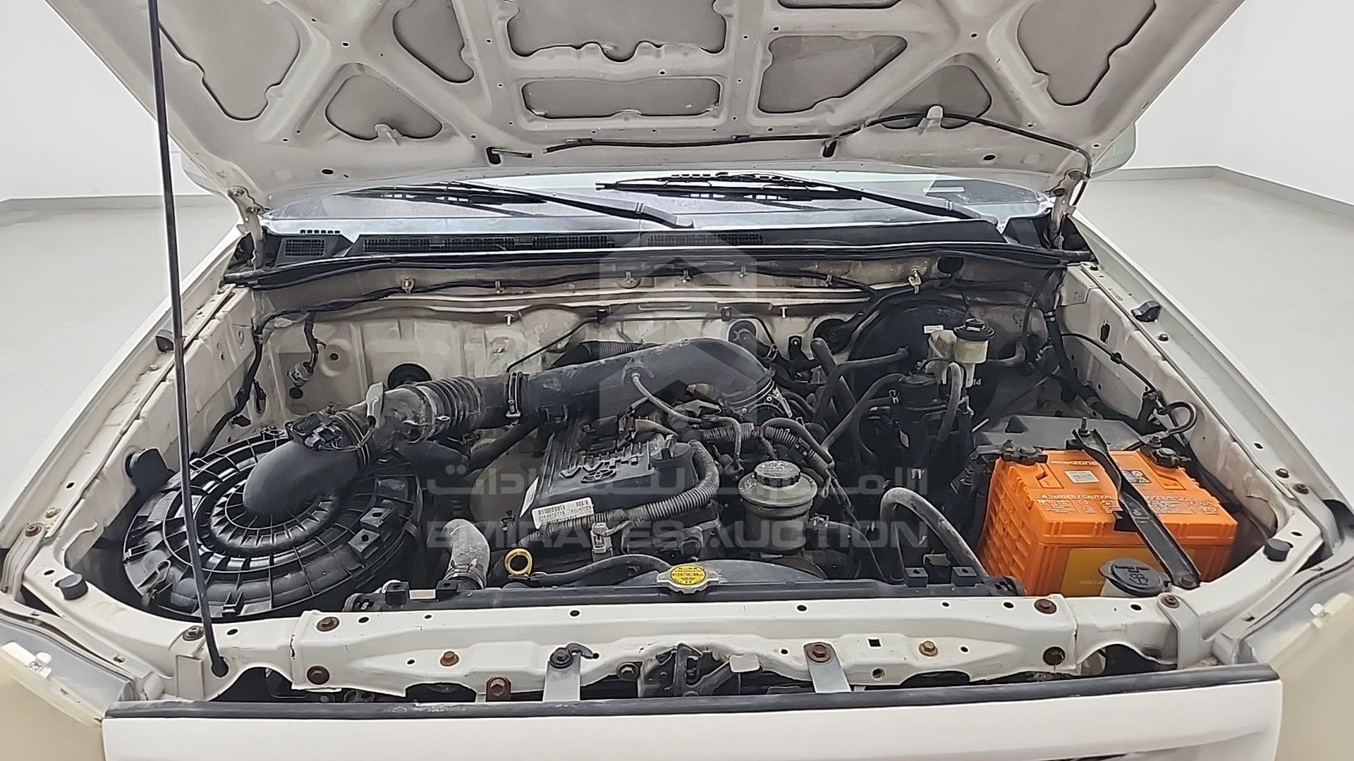 2007 TOYOTA HILUX VIN: MR0EX12G272301936