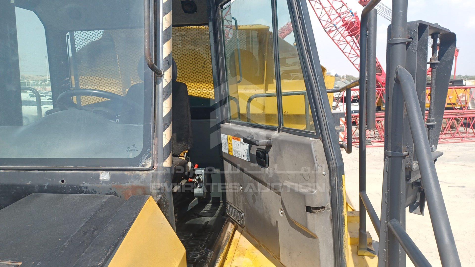 2015 KOMATSU HM400-2R VIN: KMTHM010V29007229