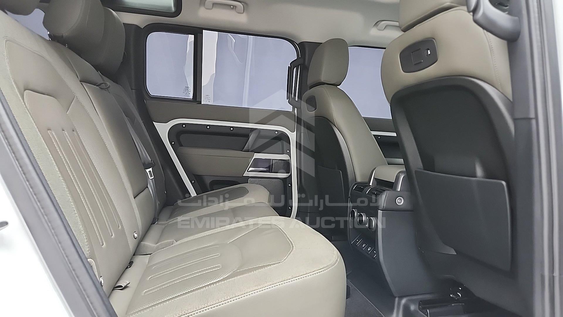 2021 LAND ROVER DEFENDER VIN: SALEA7BU2M2035119